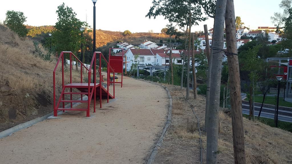 Mértola Hospedaria Flor Do Guadiana מראה חיצוני תמונה